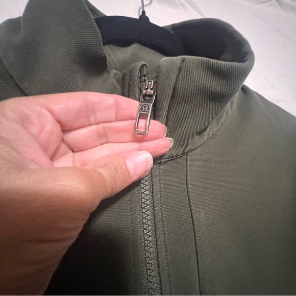 DISCOUNTED Lululemon Sojourn Jacket Dark Olive | Fall | Activewear | Workout - Picture 9 of 12